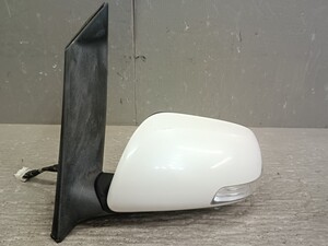Used JDM auto part (ZGM10)