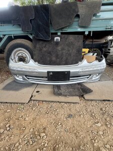 Used JDM front bumper (C230)