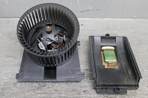 Volkswagen New Beetle used OEM part (Valeo F657878Q)