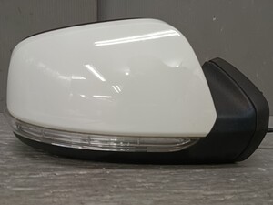 Used JDM auto part (B180 W245)