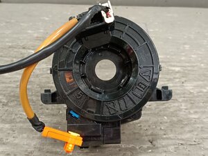Toyota Prius used OEM part (ZVW30)