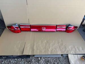 Honda Elysion tail light set (RR5 RR6 LED D046A D046B)