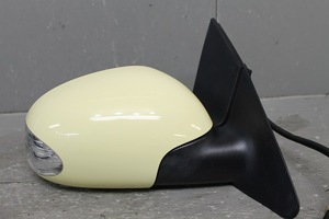 Volkswagen New Beetle used OEM part