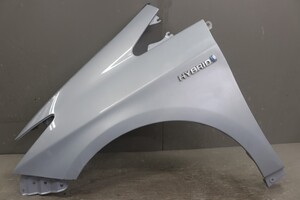 Toyota Prius used OEM part (ZVW30)