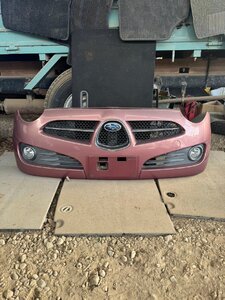 Used JDM front bumper (I-E RC1 KG000)