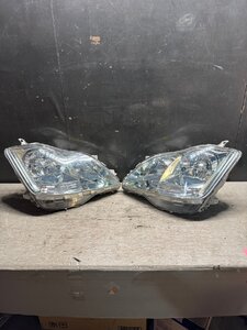 Toyota Crown headlight set (GRS182 GRS180 HID)