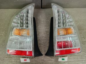 Toyota Prius tail light set (ZVW30)