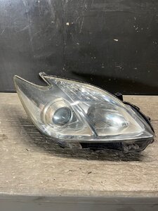 Toyota Prius headlight set (ZVW30 KOITO)