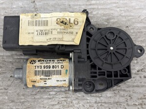 Volkswagen New Beetle used OEM part