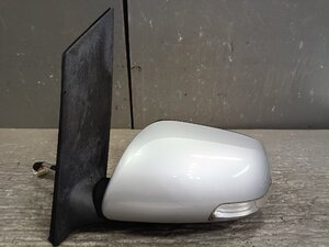 Used JDM auto part (ZGM10)