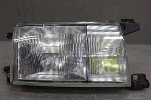 Toyota Crown headlight set (SDX GS130 GS130-AEPFK)