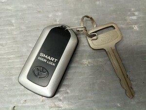 Smart Fortwo smart key remote (Toyota)