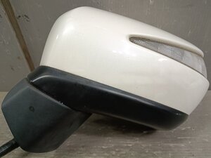 Honda Odyssey used OEM part (BR3 NH624P M43)