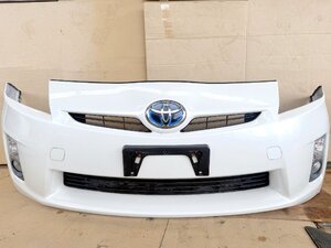 Toyota Prius front bumper (ZVW30)