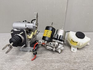 Toyota Prius used OEM part (ZVW30 ABS Toyota)
